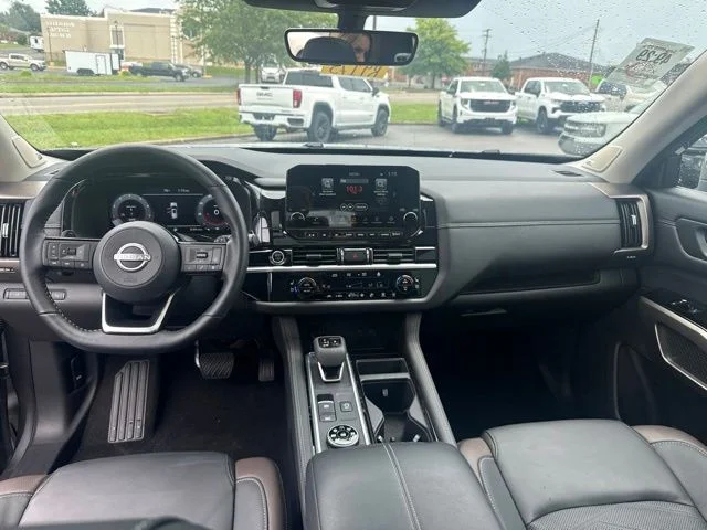 2024 Nissan Pathfinder Platinum - Photo 25