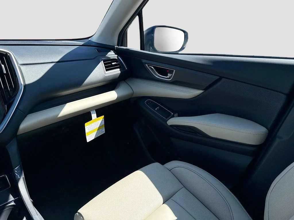 New 2026 CRYSTAL BLACK SILICA Subaru Limited 7-Passenger image 30
