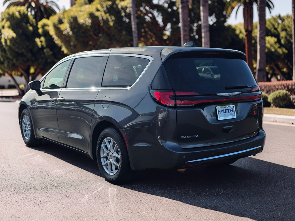 2023 Chrysler Pacifica Touring L - Photo 7
