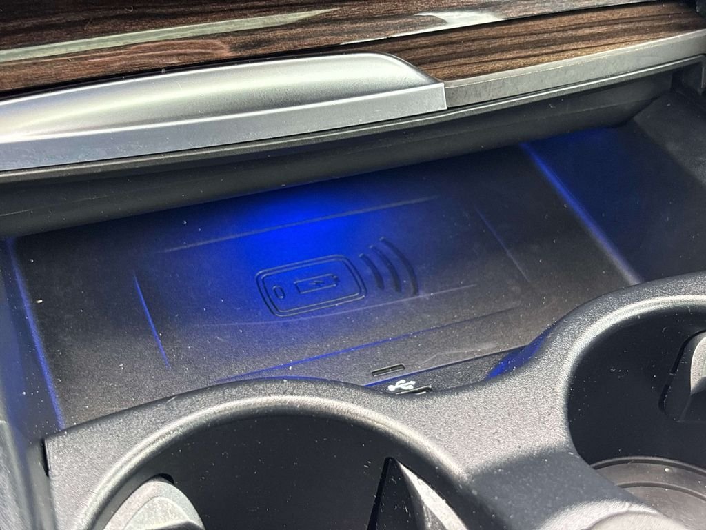 Used 2021 Blue BMW 540i xDrive image 34