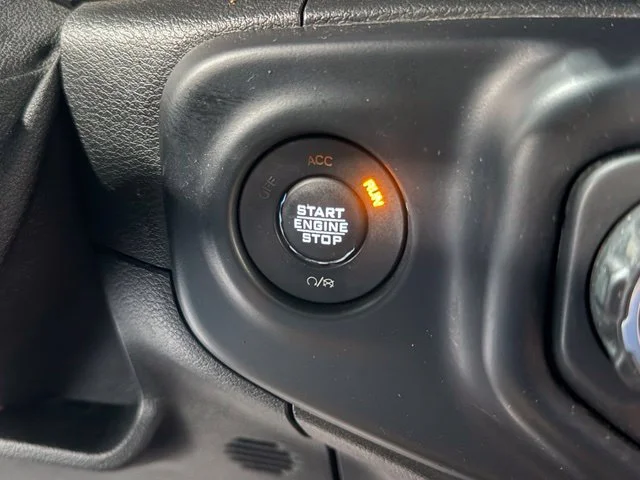 Used 2020 Black Jeep Overland image 13