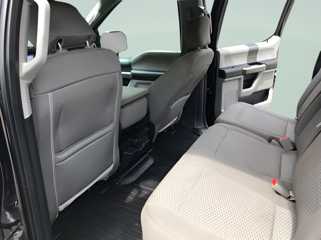 Used 2018  Ford XLT image 11