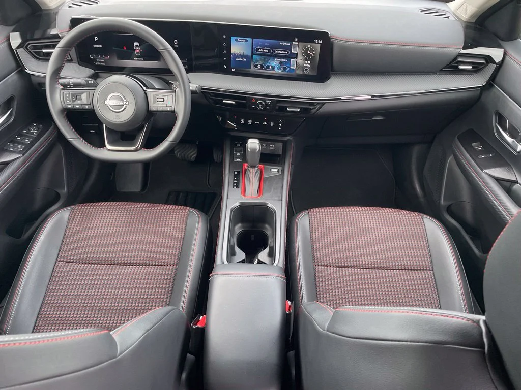 Used 2025 Yellow Nissan SR image 15