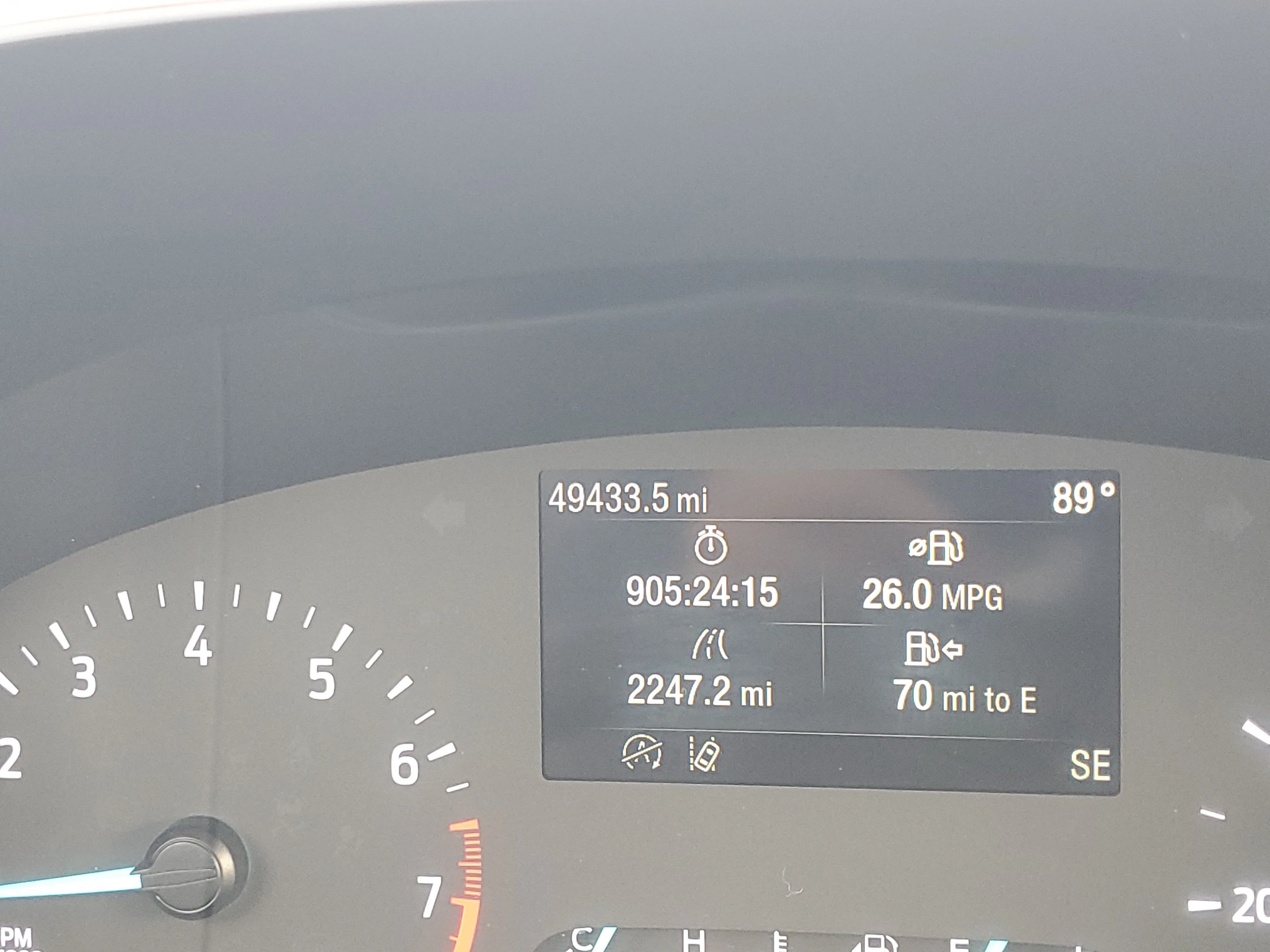 Used 2022 Oxford White Ford SEL image 24