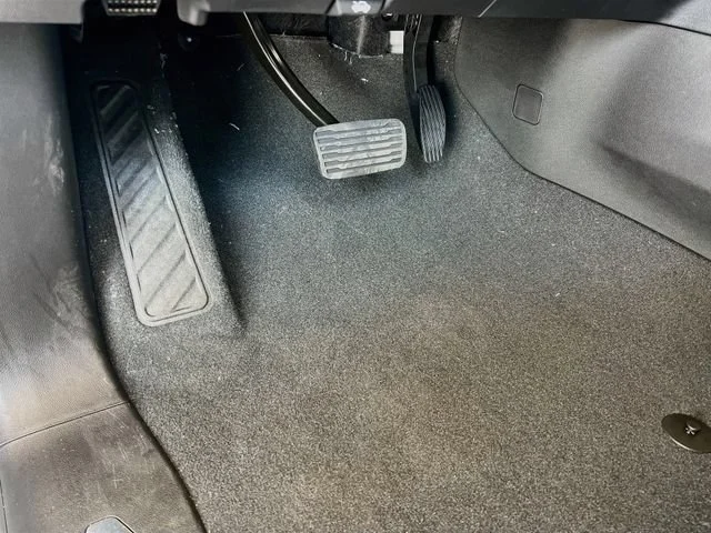 2026 GMC Sierra 1500 AT4 - Photo 14