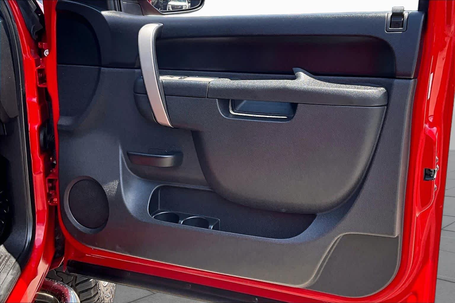 Used 2011 Fire Red GMC SLE image 22