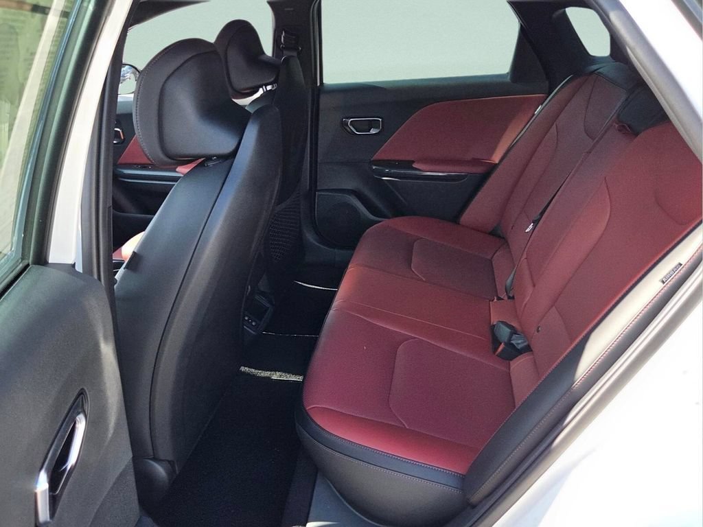 New 2026 Snow White Pearl Kia GT-Line image 11