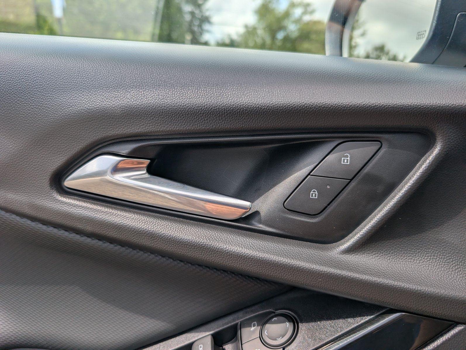 2027 Chevrolet Equinox LT - Photo 31