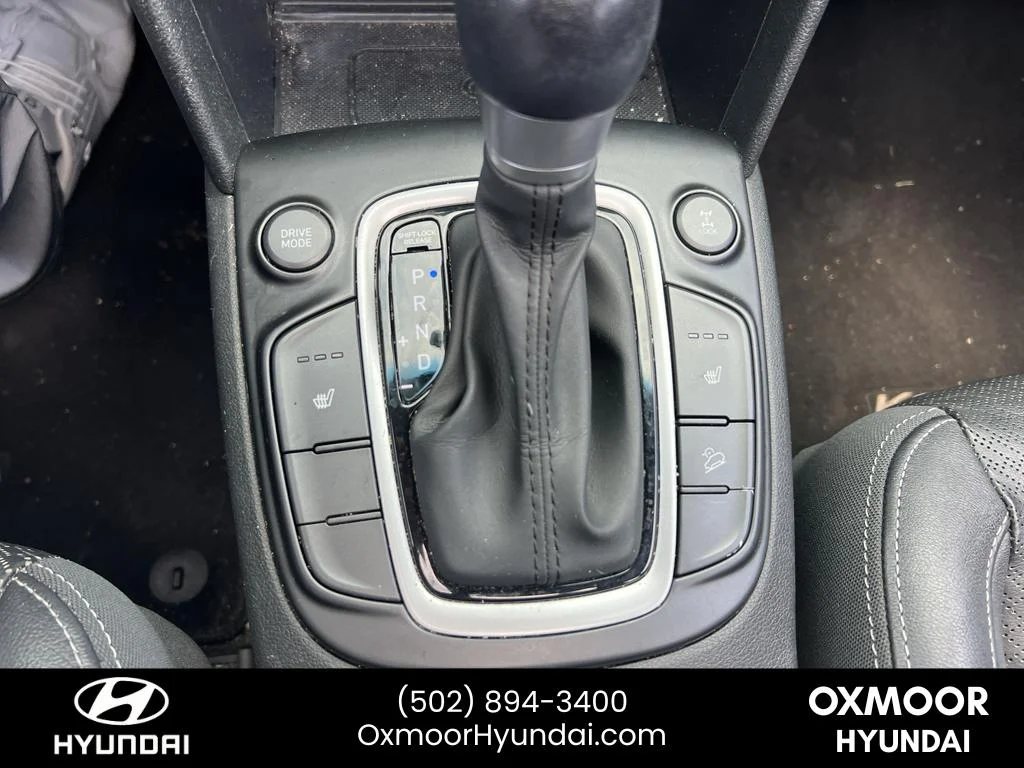 Used 2021 Ultra Black Hyundai Limited image 12