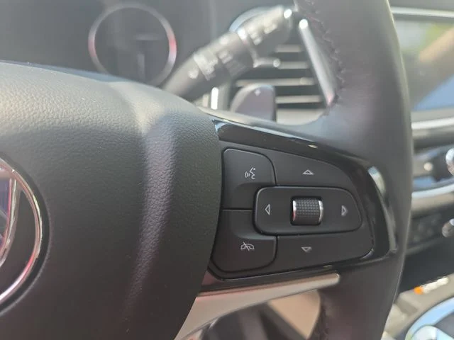 Used 2023 White Buick Avenir image 20