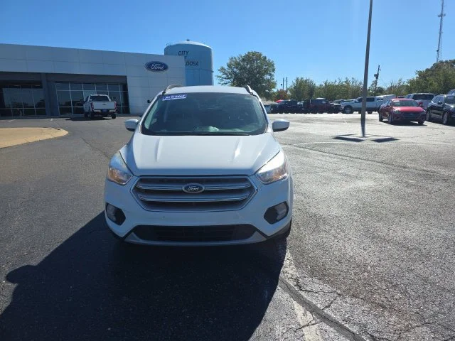 Used 2018 White Ford SE image 8