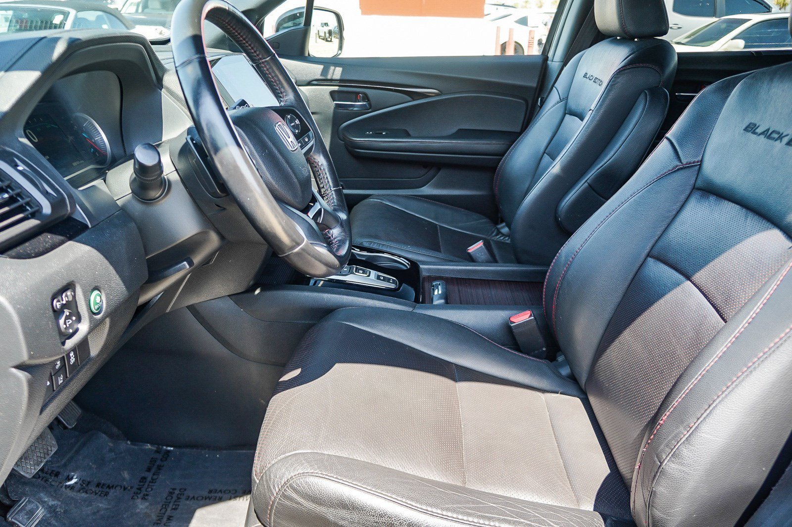 2022 Honda Pilot Black Edition - Photo 20