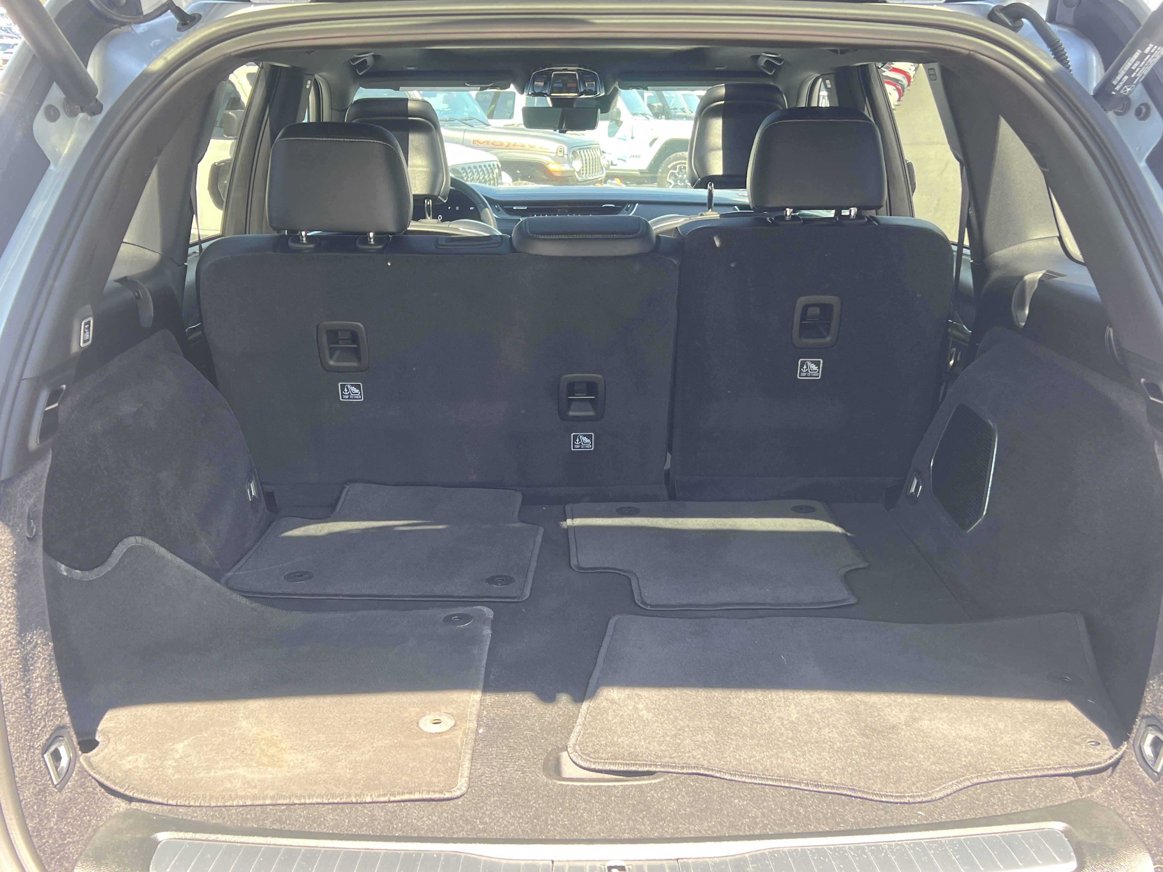 Used 2024 Silver Zynith Jeep Overland image 23