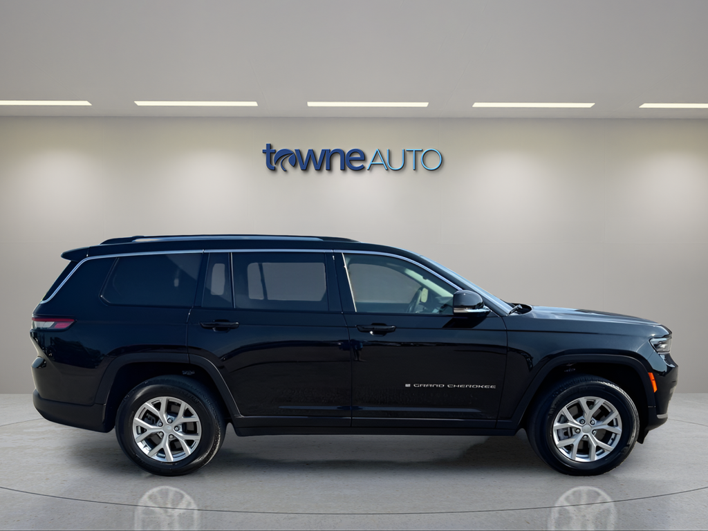 Used 2023 Black Jeep Limited image 6