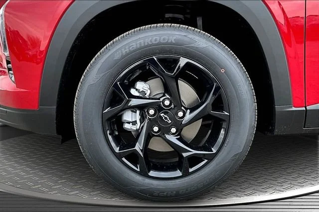 2026 Chevrolet Trax LT - Photo 13