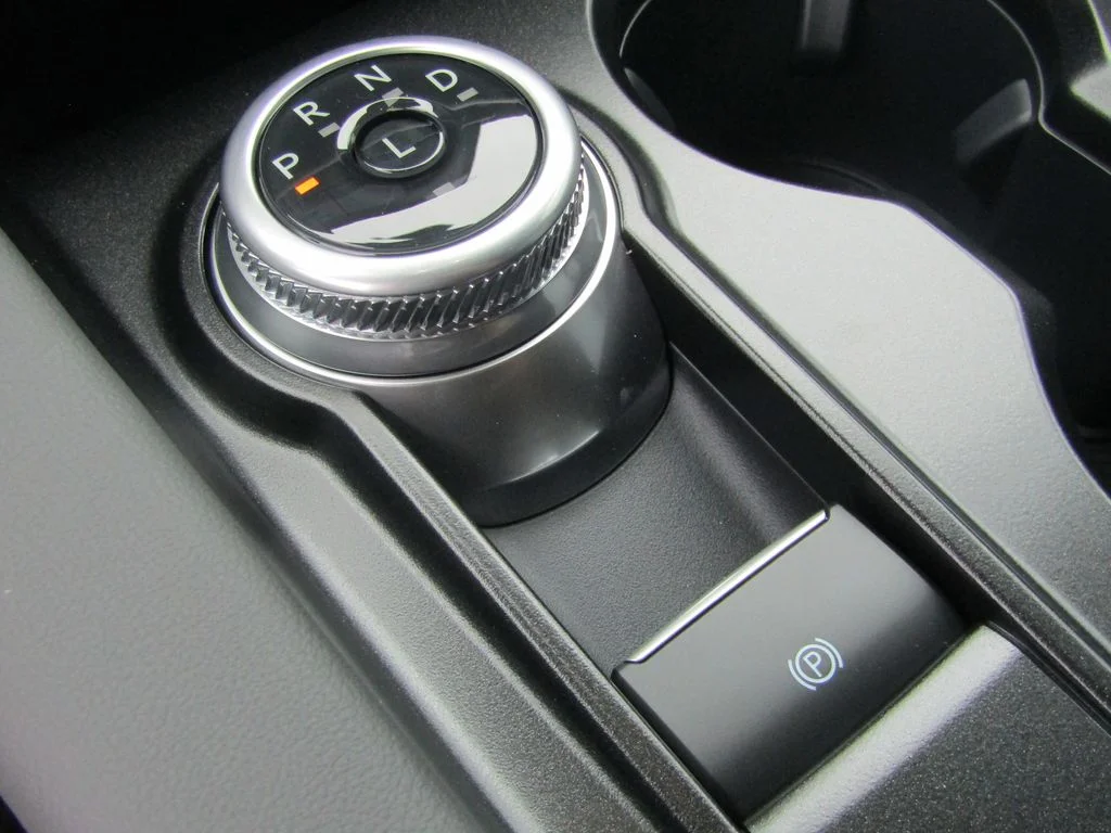 New 2027 Avalanche Gray Ford Active image 30