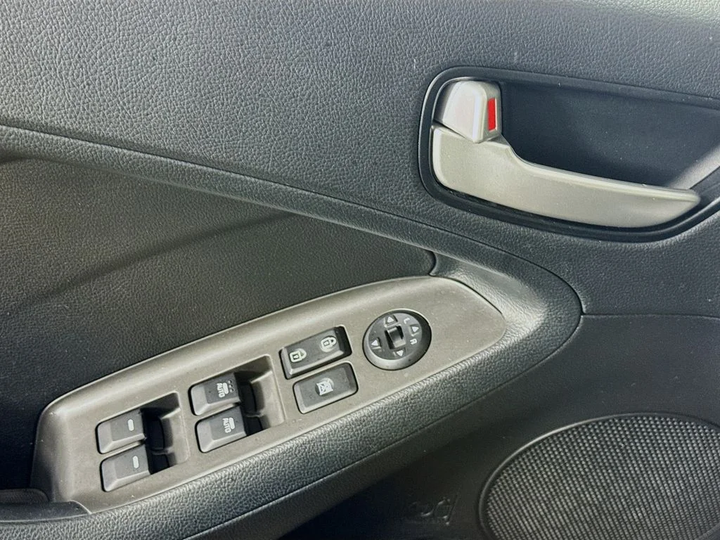 Used 2017 Blue Kia LX image 19