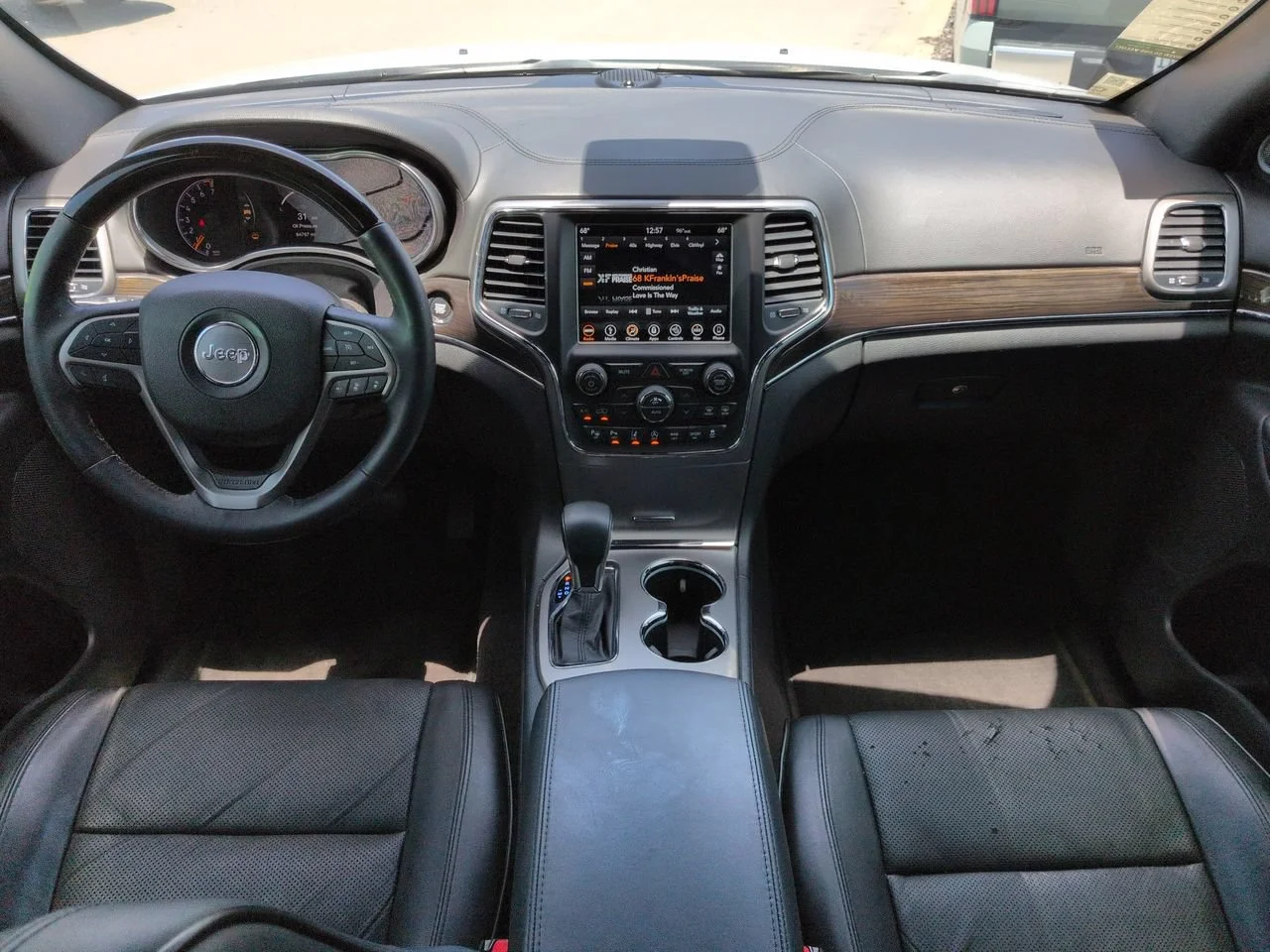 Used 2018 Bright White Clearcoat Jeep Overland image 15