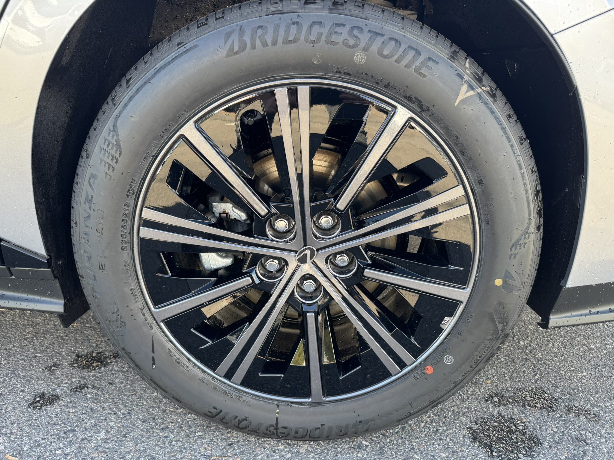 New 2026 Iridium Lexus PREMIUM AWD image 18