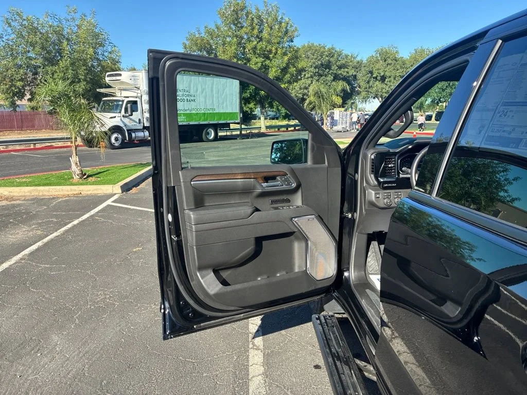 2026 Chevrolet Silverado 1500 High Country - Photo 13