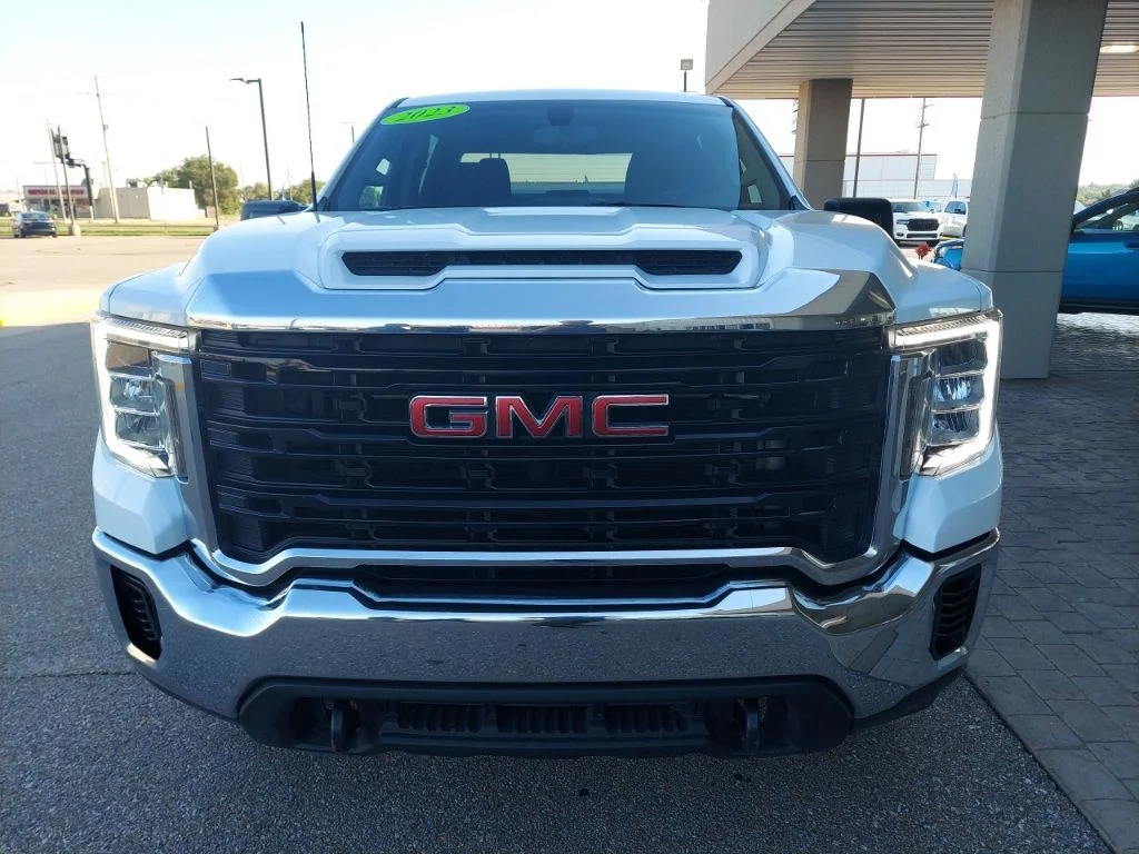 Used 2023 White GMC Pro image 2