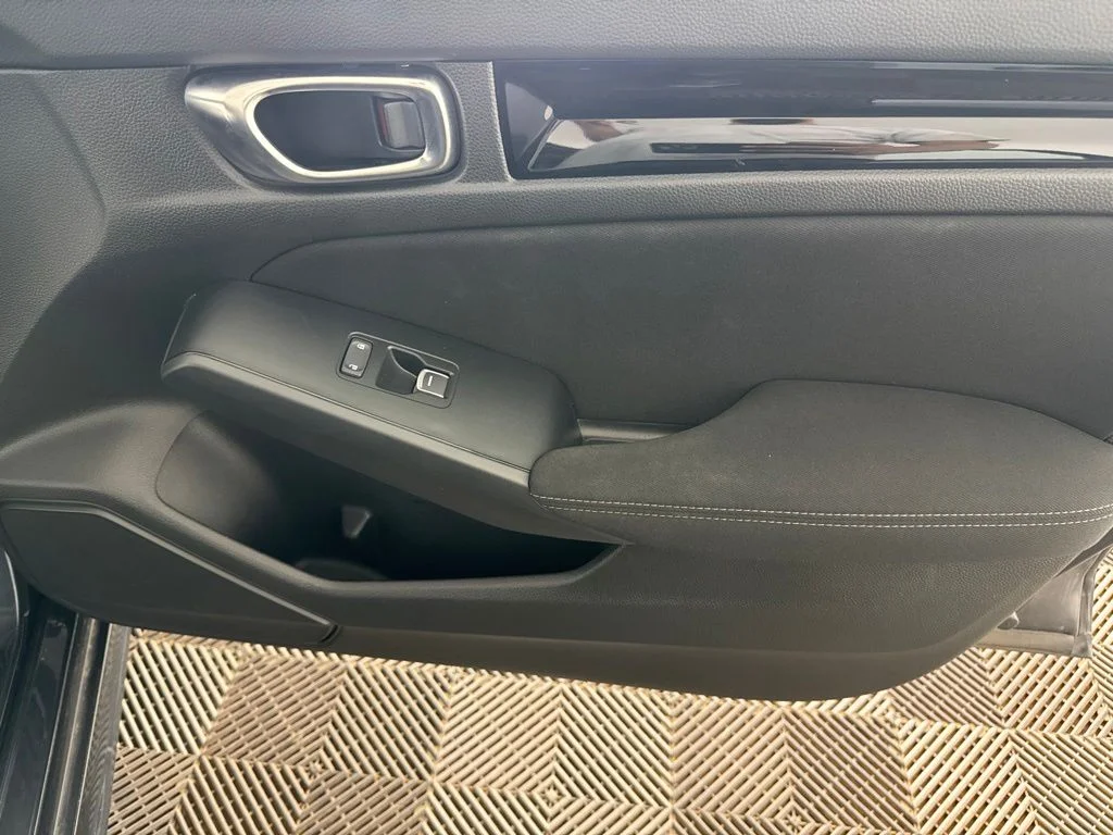Certified Used 2024  Honda EX image 21