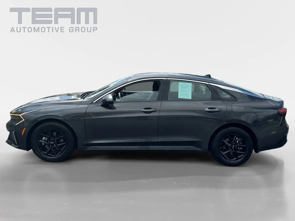 Used 2025 Gray Kia LXS image 4