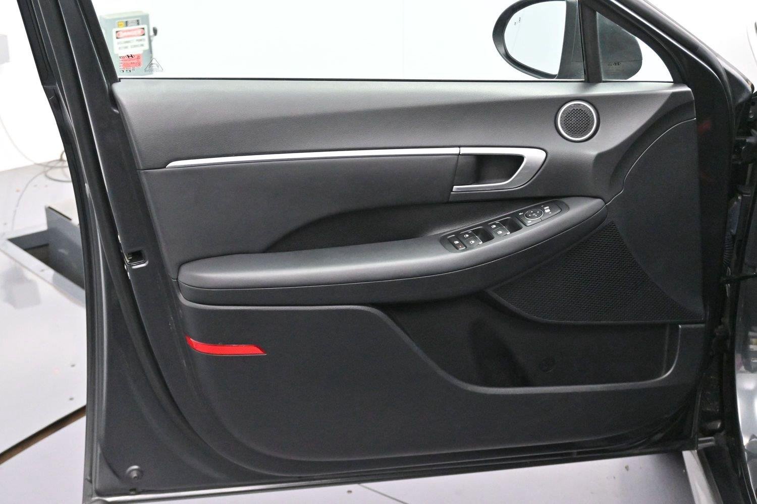 Used 2022 Portofino Gray Hyundai SEL image 10
