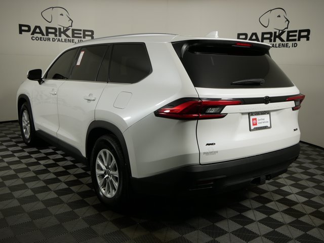 Used 2024 Wind Chill Pearl Toyota XLE image 7