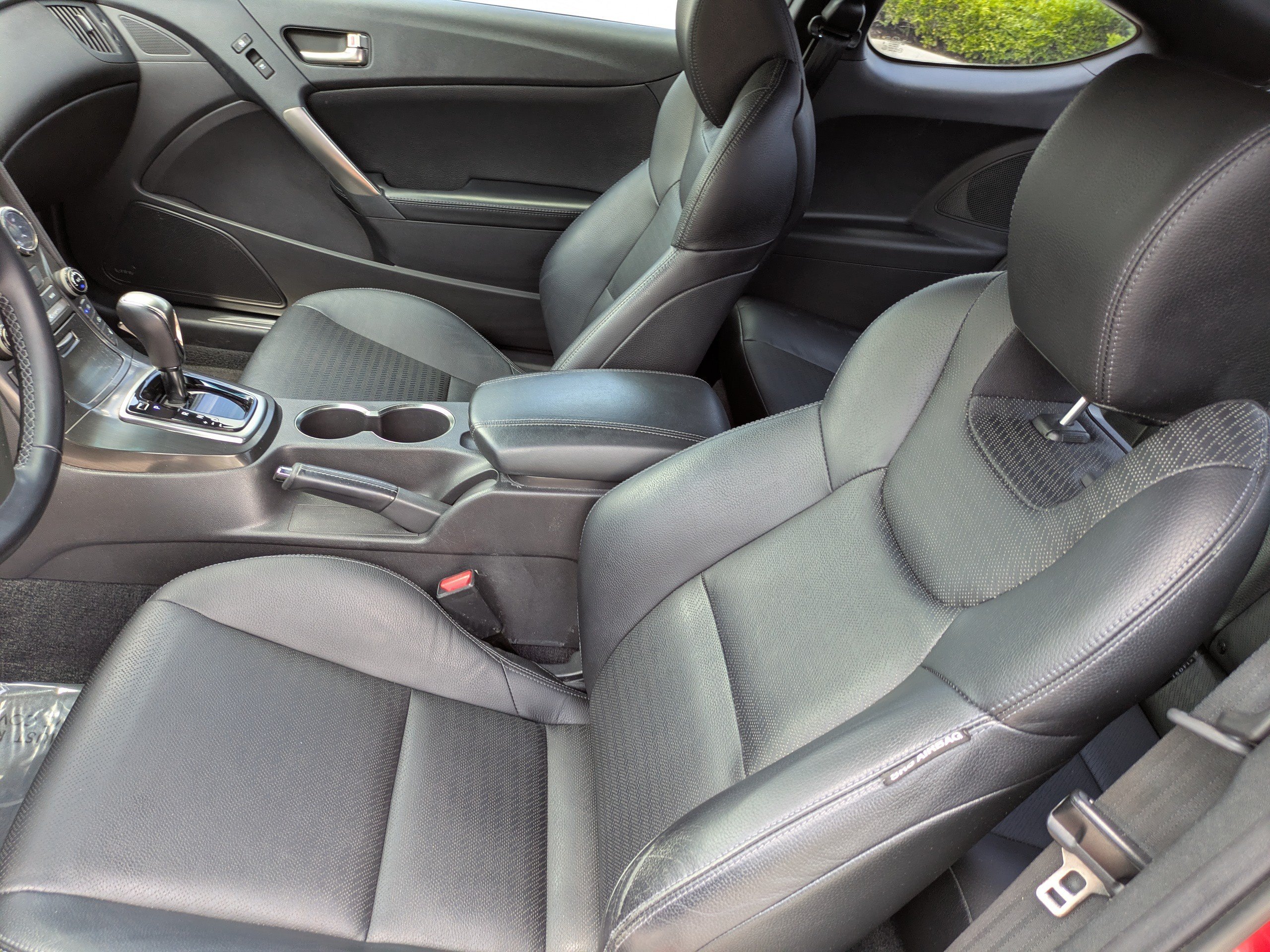 2015 Hyundai Genesis Coupe Ultimate - Photo 13