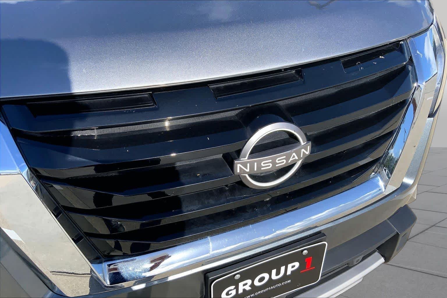 Used 2022 Gun Metallic Nissan SL image 29