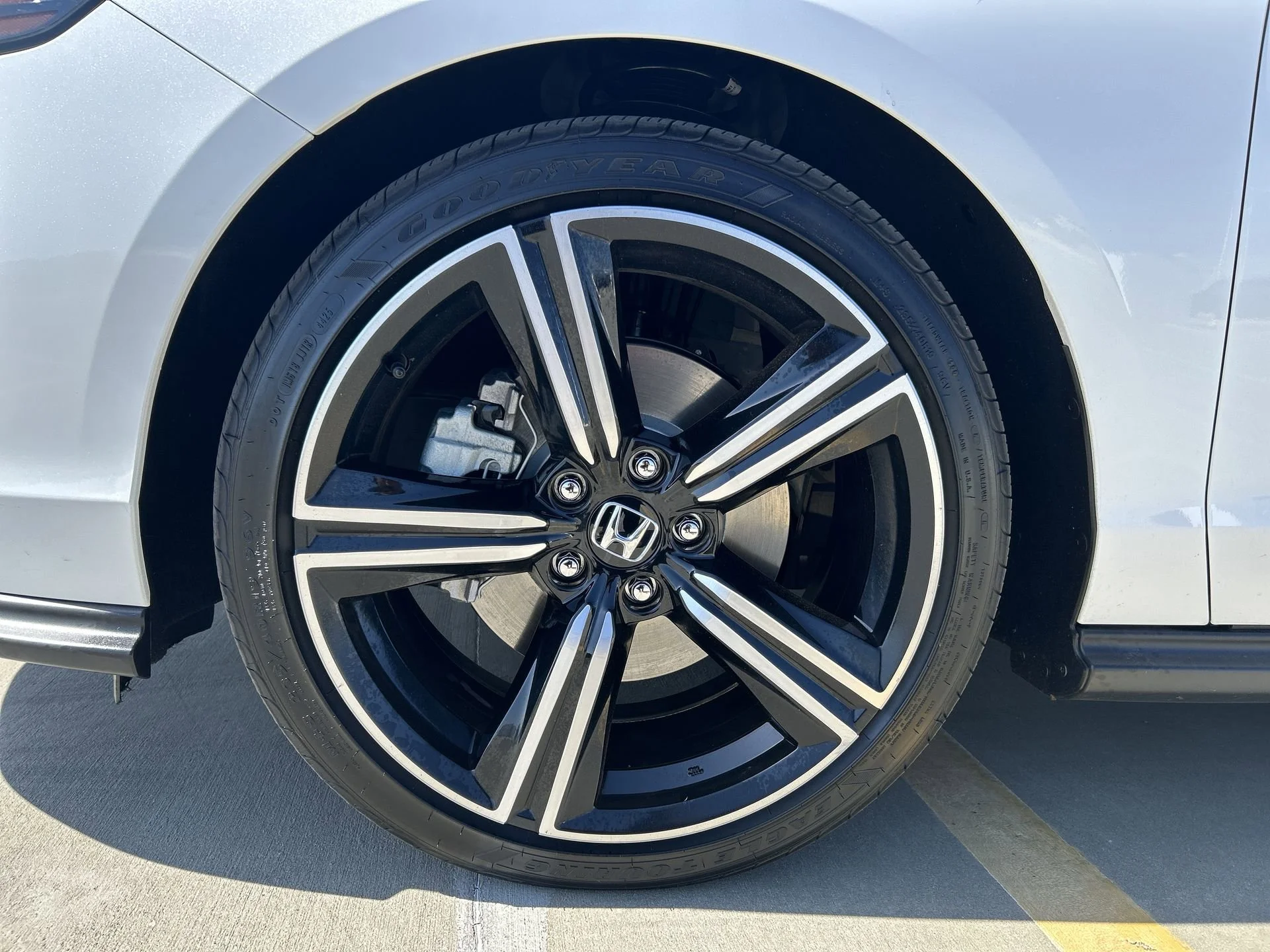 2025 Honda Accord Hybrid Sport - Photo 19