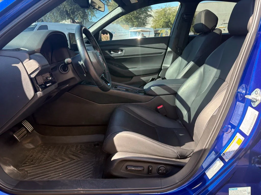 Used 2025  Honda Sport-L image 8
