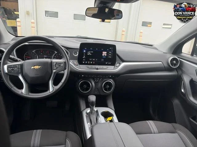 Used 2025 Black Chevrolet LT image 13