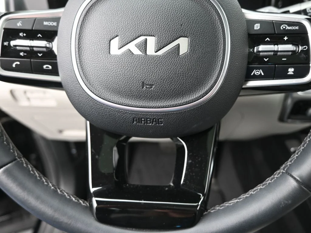Used 2023 Black Kia X-Line EX image 20