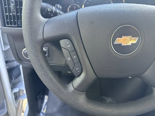 Used 2025 White Chevrolet LT image 16