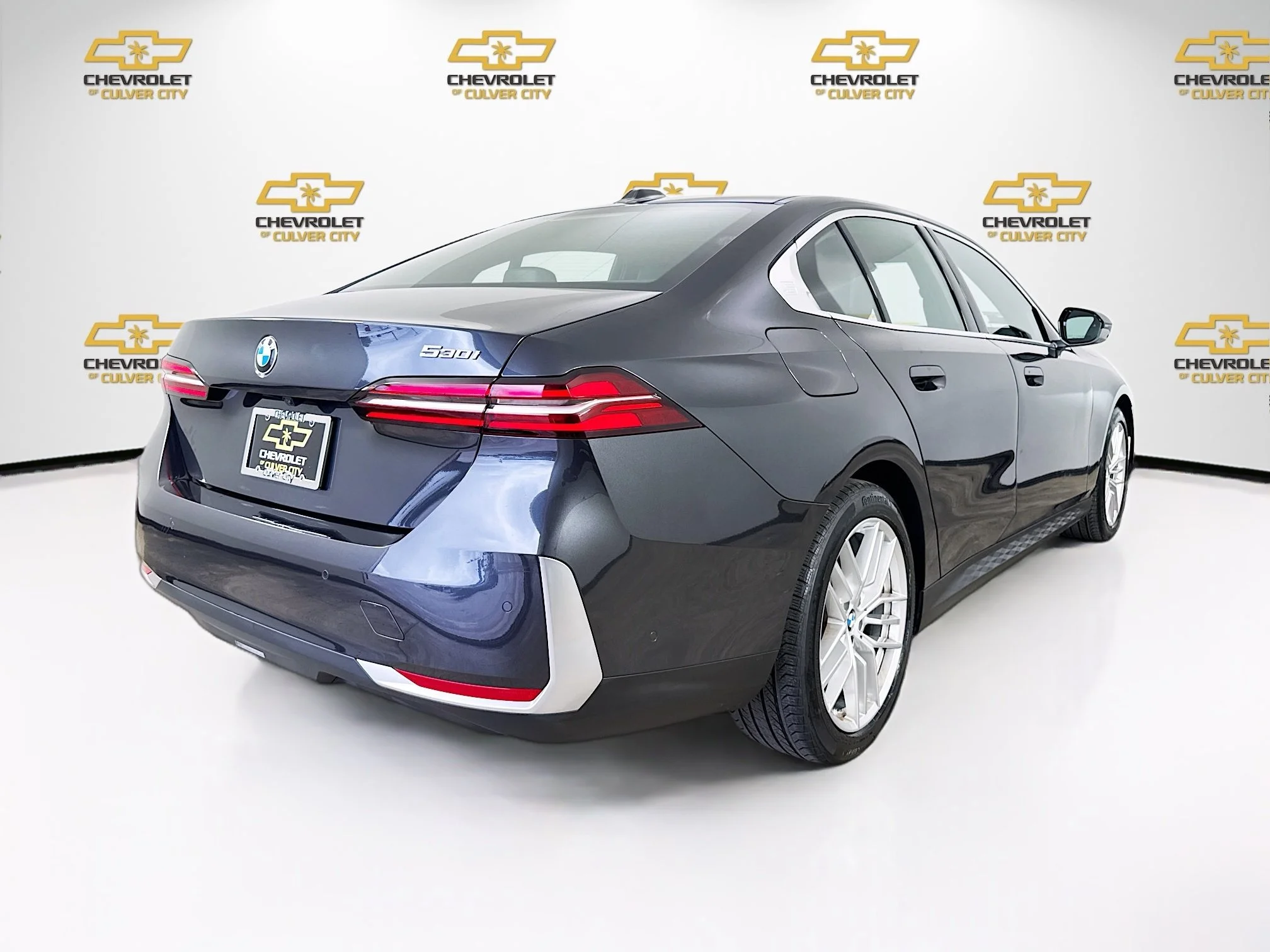 Used 2024 Gray BMW 530i image 6