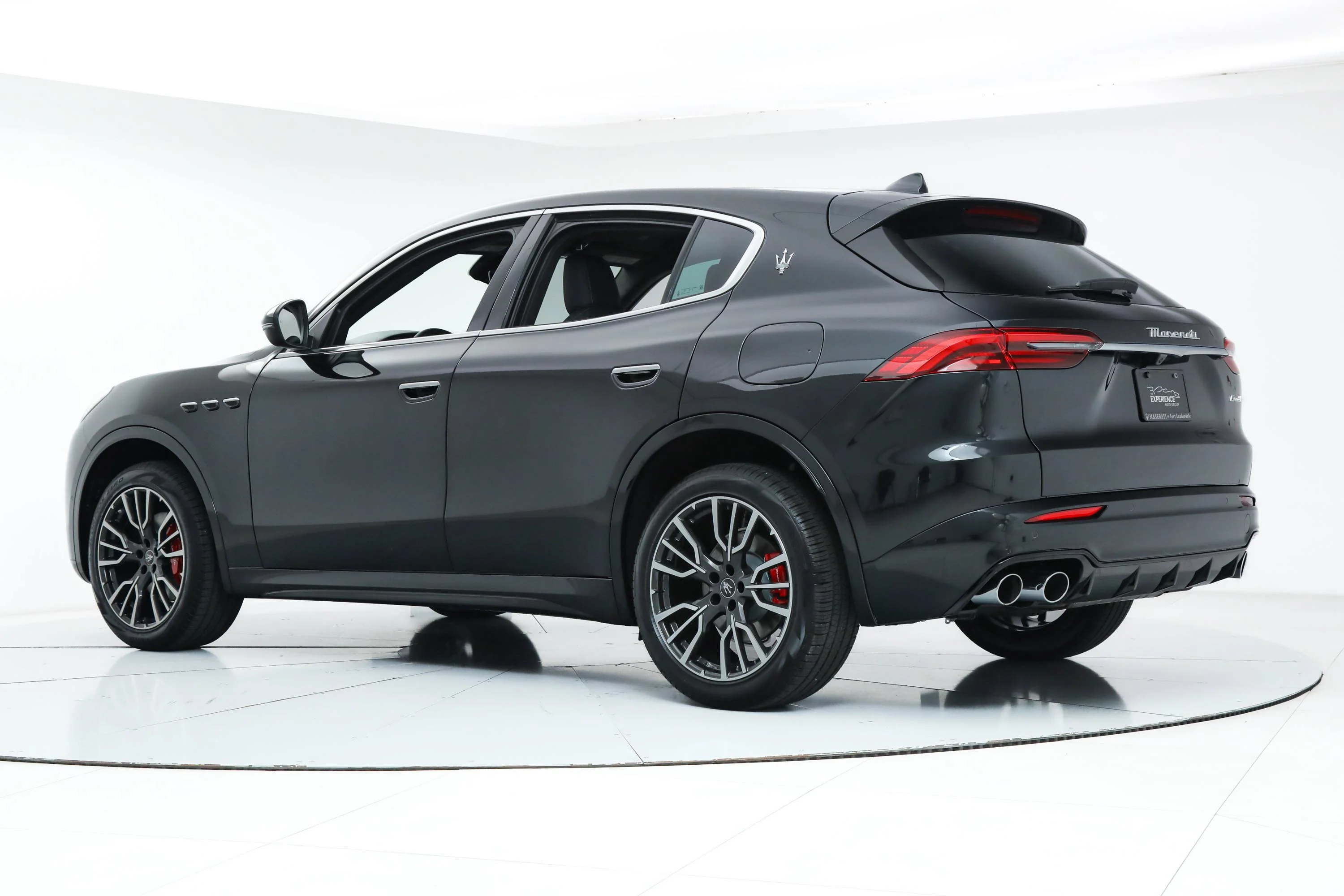 New 2025 Black Maserati  image 3