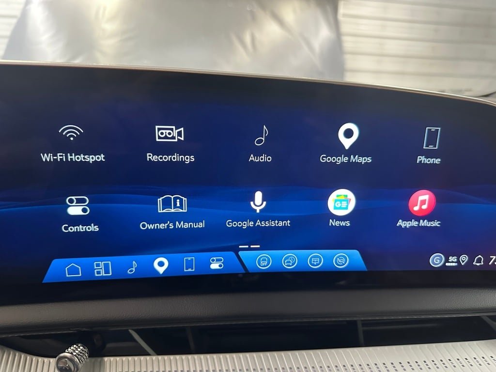 2027 Cadillac OPTIQ Premium Sport - Photo 12