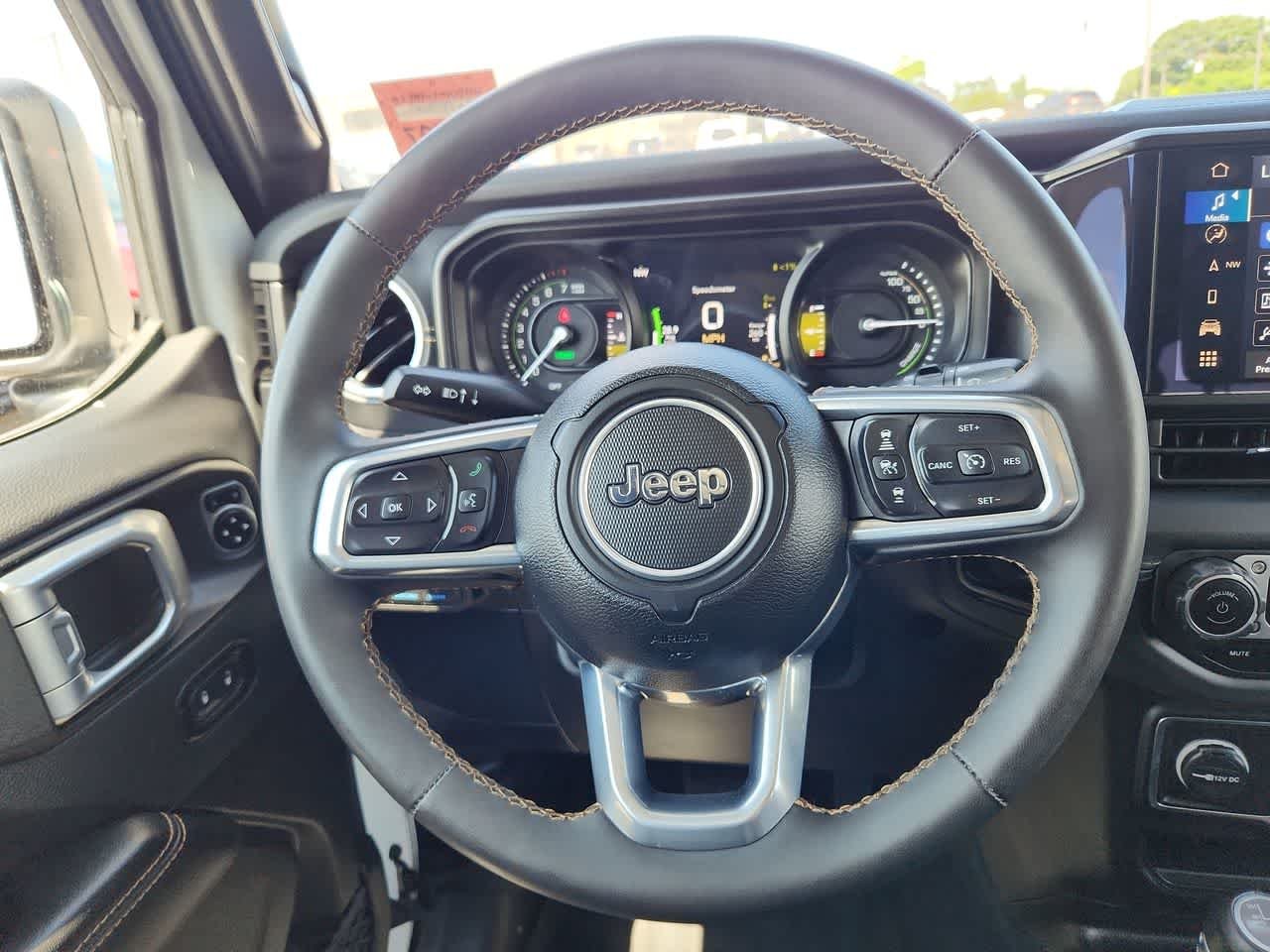 Used 2024 Bright White Clearcoat Jeep Sahara image 18