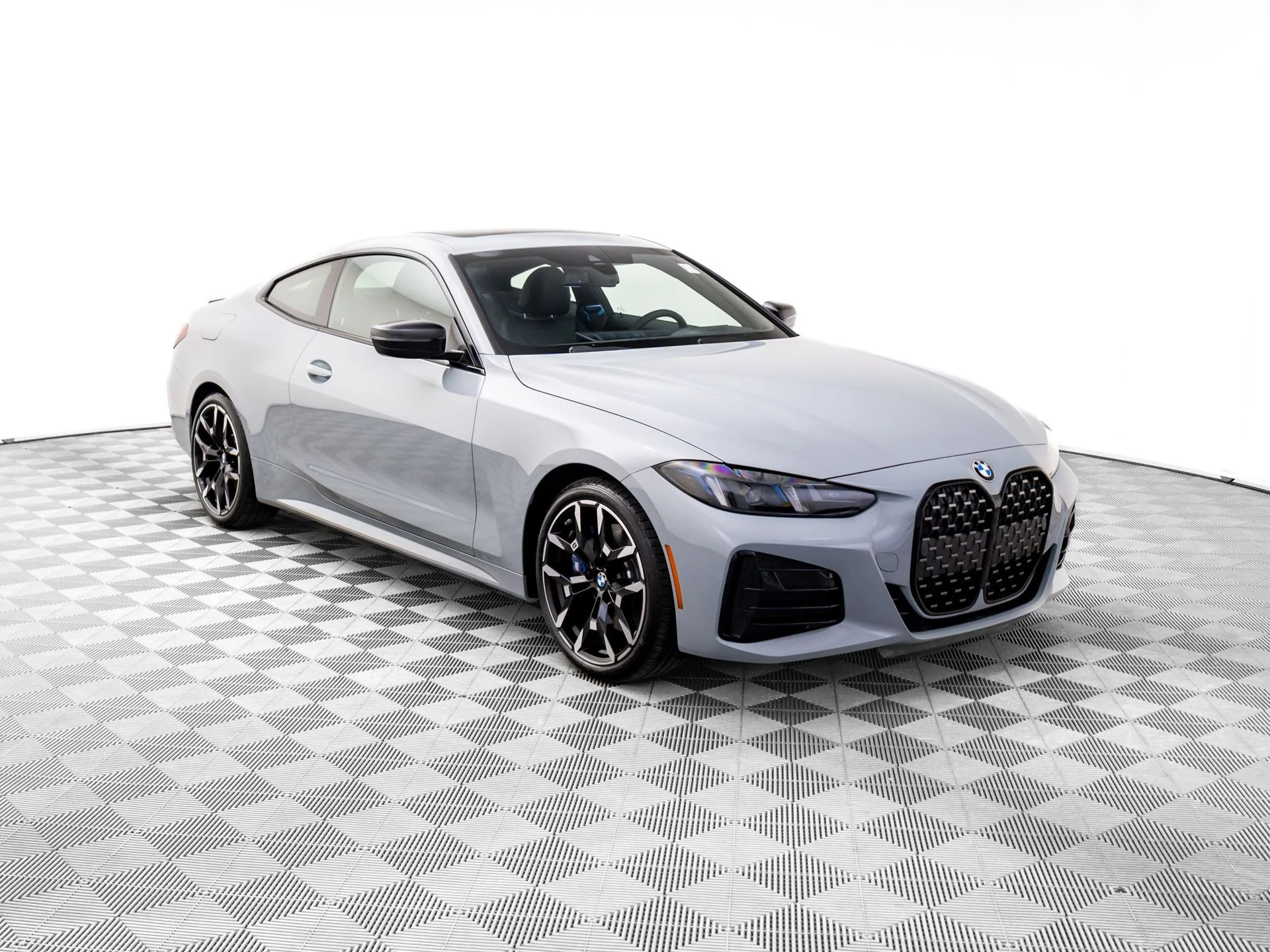 2026 BMW 4 Series 430i - Photo 9