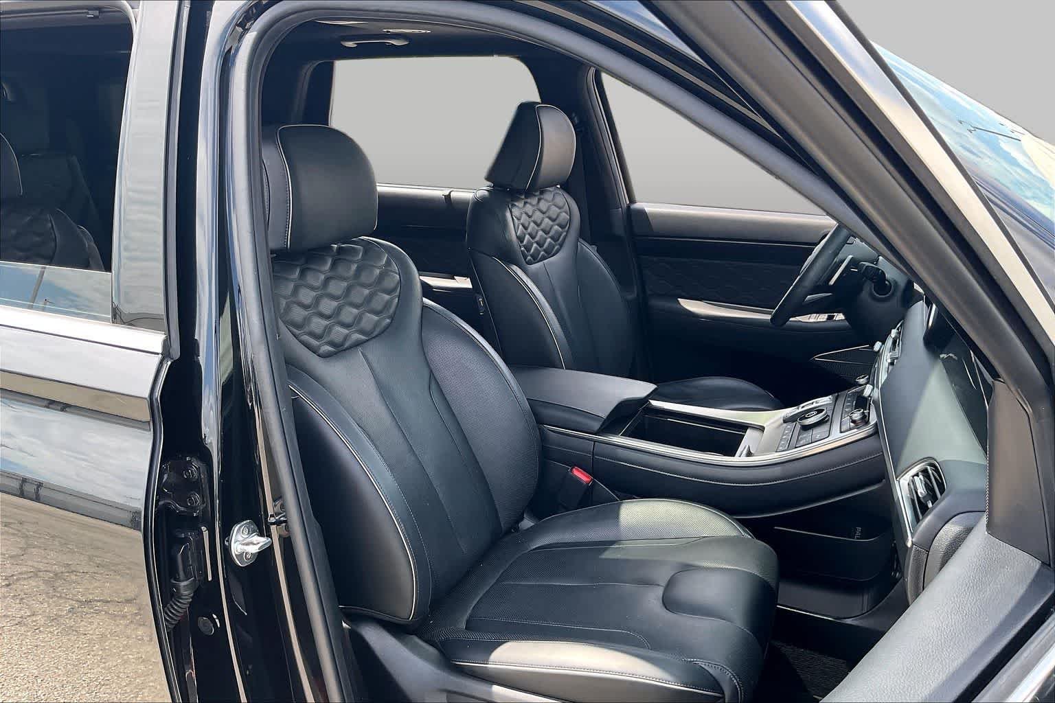 Used 2020 Becketts Black Hyundai Limited image 9
