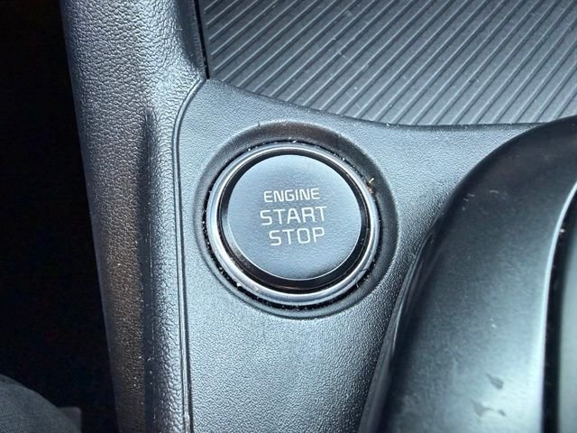 Used 2025 Blue Kia LXS image 19
