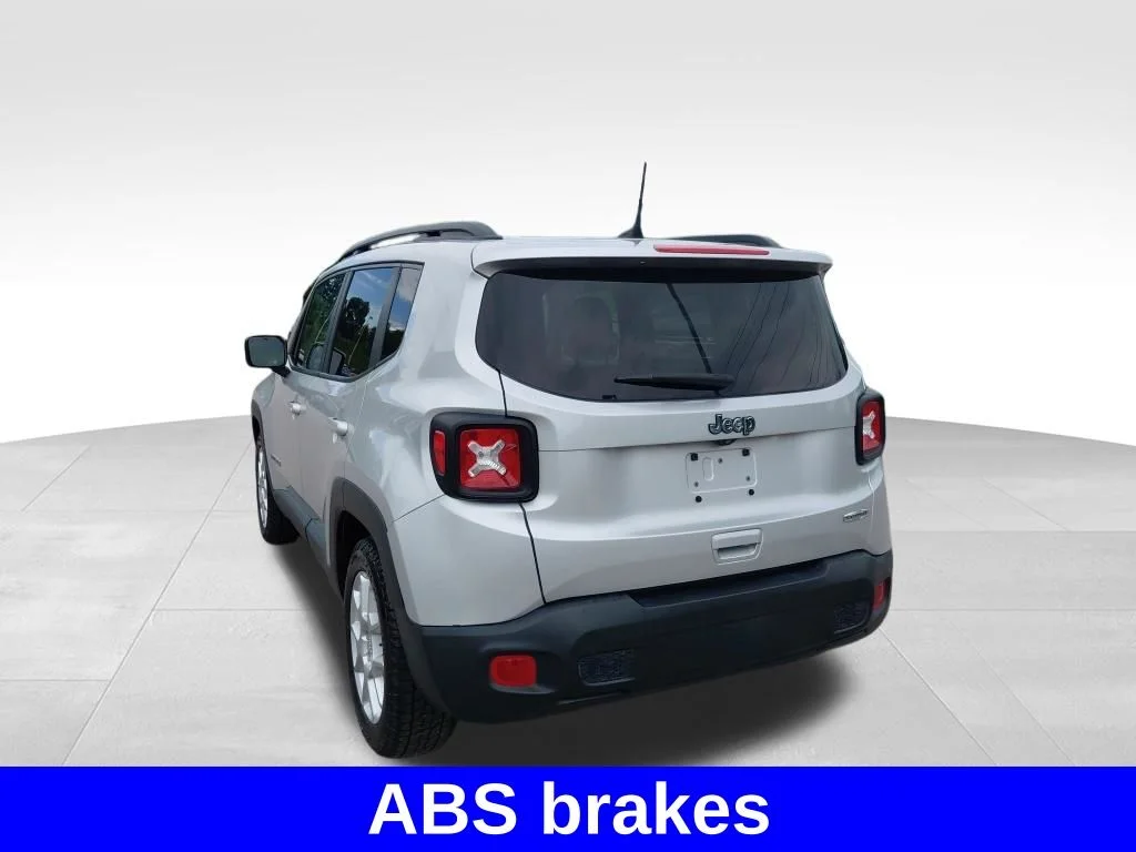 Used 2021 Glacier Metallic Jeep Latitude image 15