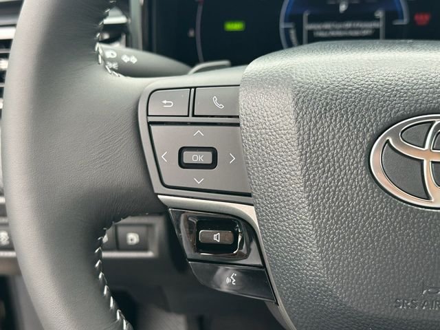 2026 Toyota Camry SE - Photo 13