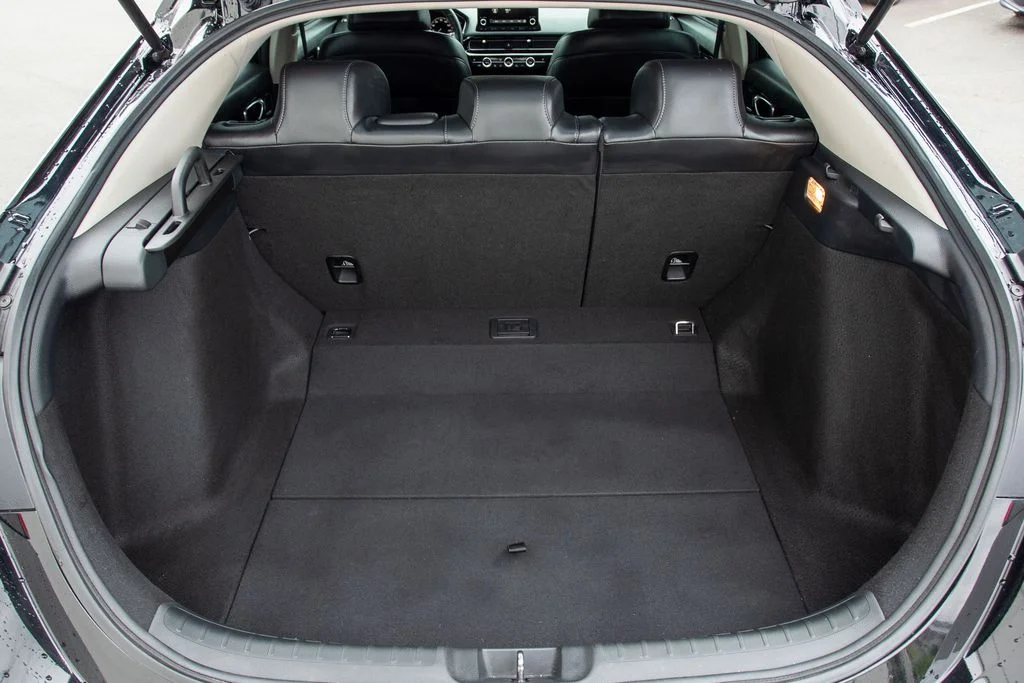 2024 Honda Civic Hatchback EX-L - Photo 18