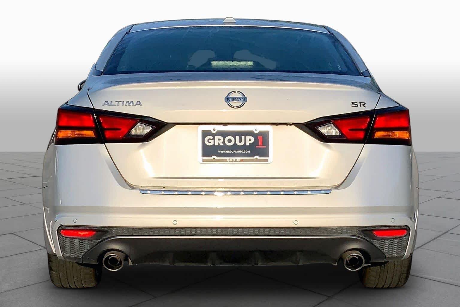 Used 2022 Brilliant Silver Metallic Nissan 2.5 SR image 5