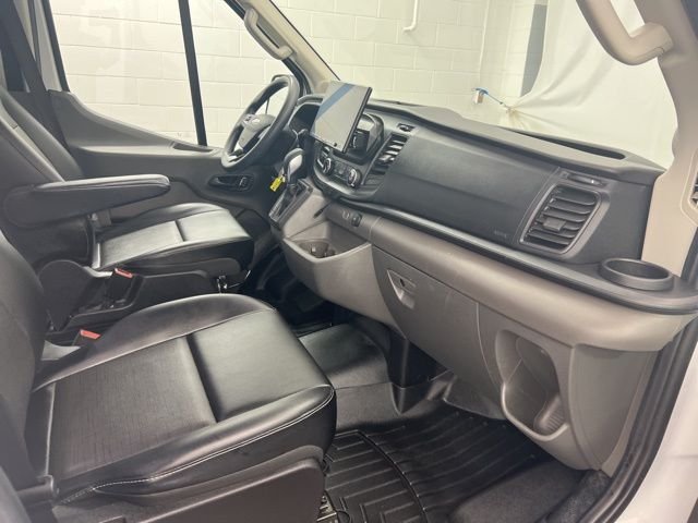 Used 2024 White Ford Base image 18