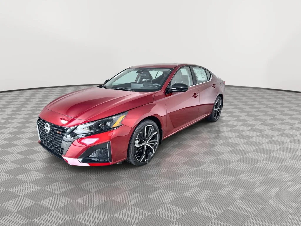 New 2026 Scarlet Ember Tintcoat Nissan SR image 4