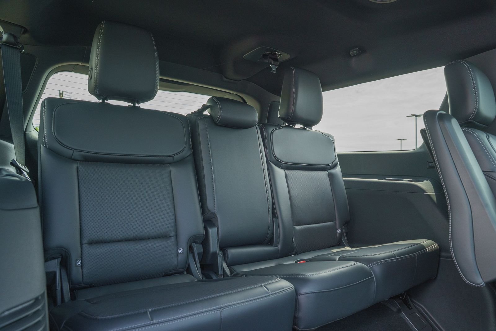 New 2026 Glacier Gray Metallic Tri-Coat Ford MAX Platinum® image 13